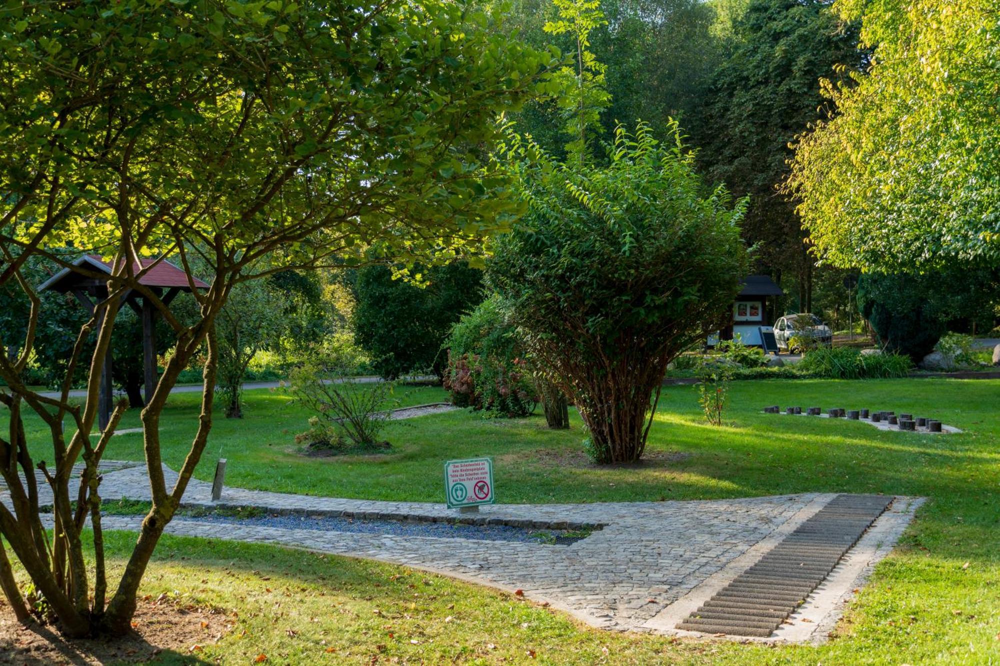 בורג Gasthaus & Pension Am Kurfuerstendamm מראה חיצוני תמונה
