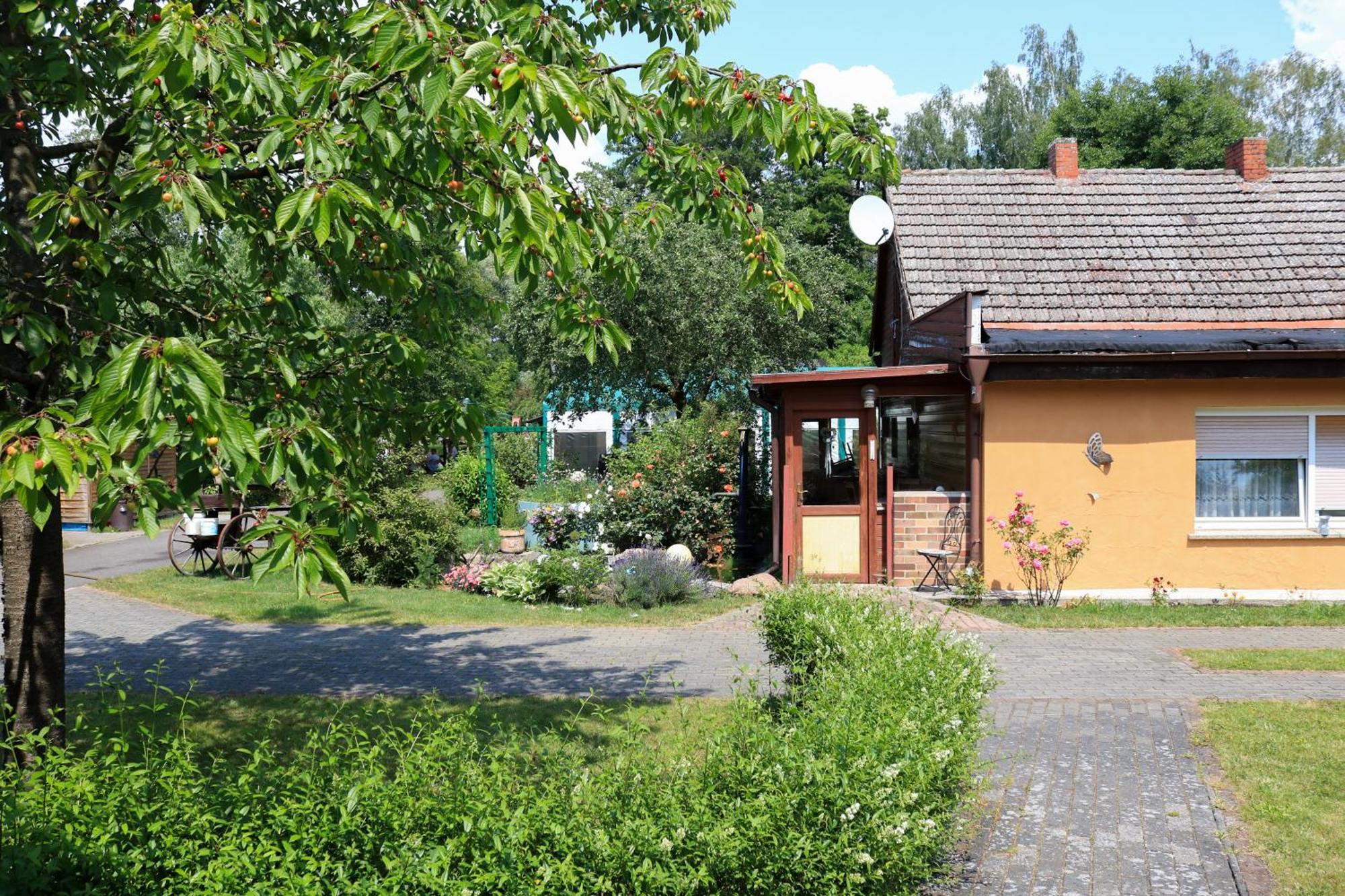 בורג Gasthaus & Pension Am Kurfuerstendamm מראה חיצוני תמונה