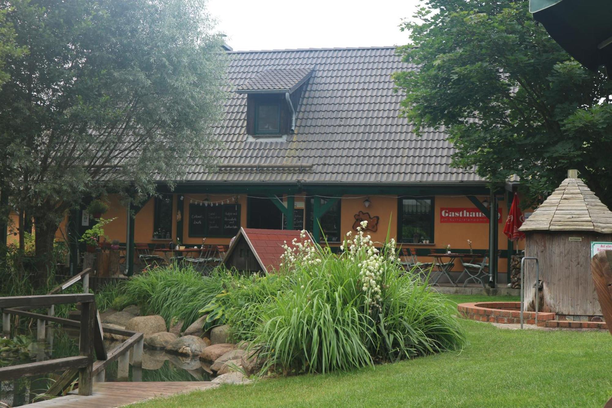 בורג Gasthaus & Pension Am Kurfuerstendamm מראה חיצוני תמונה